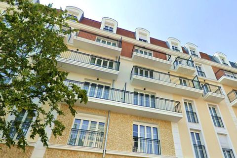Erhvervsejendom i Chelles, Seine-et-Marne, Chelles - € 204.000 | Ref: B15A509015454588 - foto 1
