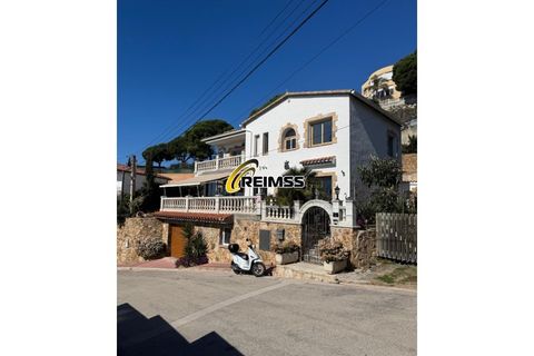 Villa i Canyelles (Ayto Lloret Mar), Gerona - foto 3
