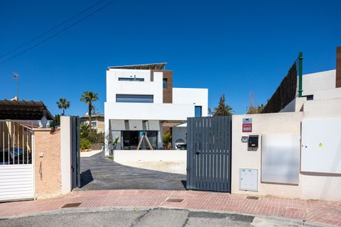 Villa a Ciudad Quesada, Alicante, Ciudad Quesada - € 699.000 | Ref: MLSC707401 - foto 12