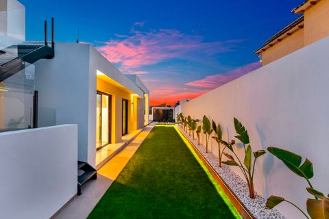 Villa a El Chaparral, Alicante, El Chaparral - € 700.000 | Ref: MLSC8659916 - foto 3