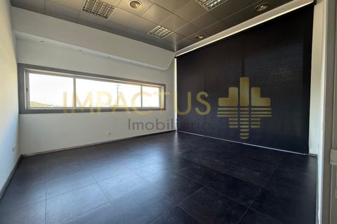 L'establiment comercial a Trofa, Porto, Trofa - € 1.700/mes | Ref: TC 1268-2 - foto 4