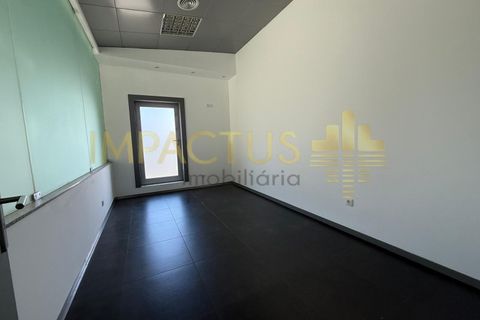 L'establiment comercial a Trofa, Porto, Trofa - € 1.700/mes | Ref: TC 1268-2 - foto 6