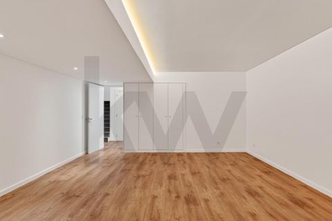 Villa i Almada, Setubal, Almada - € 2.200.000 | Ref: KWPT-022142 - foto 47