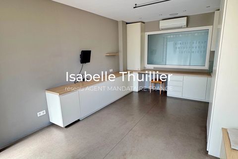 Erhvervsejendom i Saint-Raphaël, Var, Saint-Raphaël - € 192.000 | Ref: 12673 - foto 2