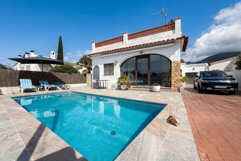 Villa i Roses, Gerona, Roses - € 440.000 | Ref: 6542/J-N1IMMOFRESP - foto 1
