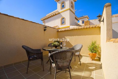 Villa i Torrevieja, Alicante, Torrevieja - € 449.000 | Ref: SMBOC2813 - foto 10