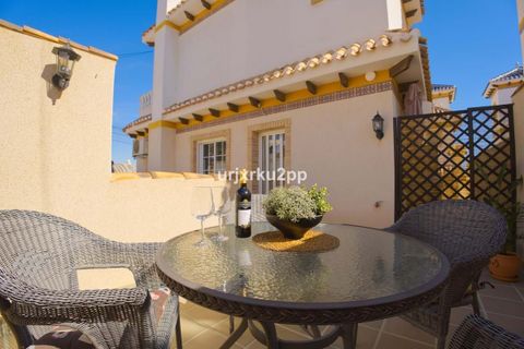 Villa i Torrevieja, Alicante, Torrevieja - € 449.000 | Ref: SMBOC2813 - foto 11