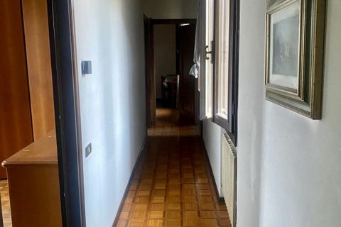 Villa i Castelfranco Veneto, Treviso, Castelfranco Veneto - € 170.000 | Ref: S17 - foto 5