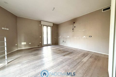 Villa a Padua, Padua, Padua - € 400.000 | Ref: MLS2179-1200 - foto 3