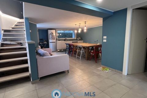 Villa a Padua, Padua, Padua - € 400.000 | Ref: MLS2179-1200 - foto 12