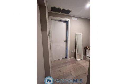 Villa a Padua, Padua, Padua - € 400.000 | Ref: MLS2179-1200 - foto 21