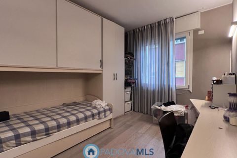 Villa a Padua, Padua, Padua - € 400.000 | Ref: MLS2179-1200 - foto 24