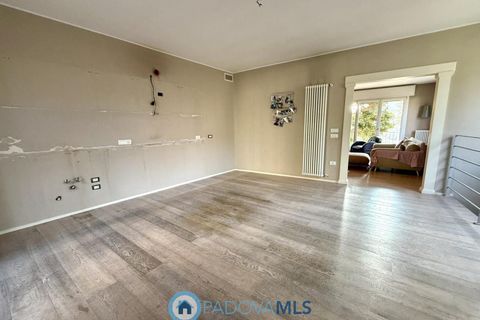 Villa a Padua, Padua, Padua - € 400.000 | Ref: MLS2179-1200 - foto 41