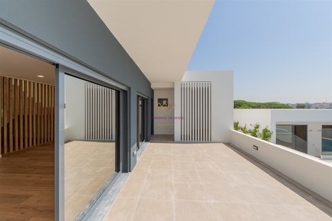 Villa a Loures, Lisbon, Loures - € 850.000 | Ref: TRI-144-25-CS (1) - foto 2