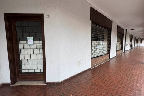 Erhvervsejendom i Cuggiono, Milan, Cuggiono - € 135.000 | Ref: VNG030-D - foto 1