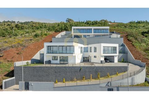 Villa i Machico, Madeira, Machico - € 1.500.000 | Ref: RS030 - foto 1