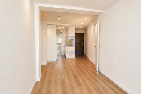 Leilighet i Alverca do Ribatejo, Lisbon, Alverca do Ribatejo - € 299 000 | Ref: ALVER-216757 - foto 7