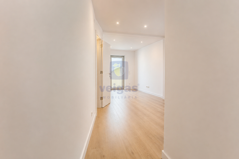 Leilighet i Alverca do Ribatejo, Lisbon, Alverca do Ribatejo - € 299 000 | Ref: ALVER-216757 - foto 14