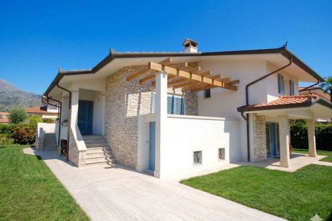 Villa i Camaiore, Lucca, Camaiore - € 635.000 | Ref: A10803RV2563049A-1134812 - foto 1