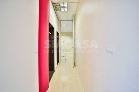 Erhvervsejendom i Vimercate, Monza and Brianza, Vimercate - € 570.000 | Ref: UFF.VIMERCATE-TS570V - foto 13