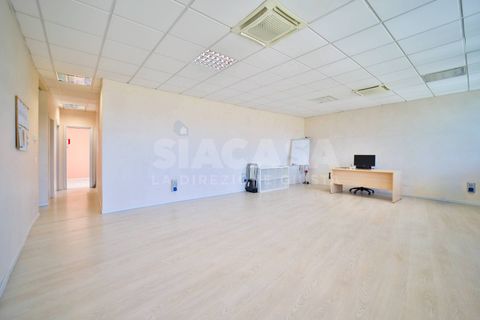 Erhvervsejendom i Vimercate, Monza and Brianza, Vimercate - € 570.000 | Ref: UFF.VIMERCATE-TS570V - foto 14