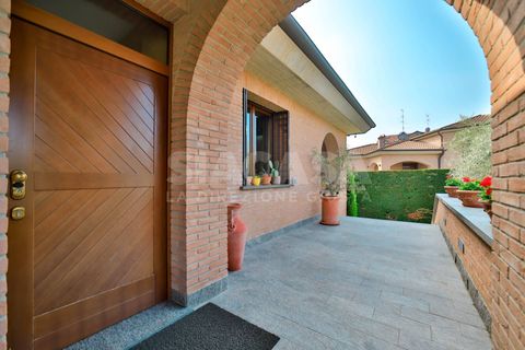 Villa a Bernareggio, Monza and Brianza, Bernareggio - € 986.000 | Ref: VILLA.BERNAREGGIO-IZ986V - foto 14