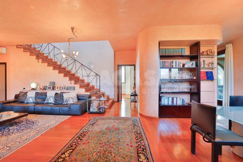 Villa a Bernareggio, Monza and Brianza, Bernareggio - € 986.000 | Ref: VILLA.BERNAREGGIO-IZ986V - foto 15