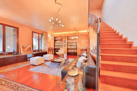 Villa a Bernareggio, Monza and Brianza, Bernareggio - € 986.000 | Ref: VILLA.BERNAREGGIO-IZ986V - foto 17
