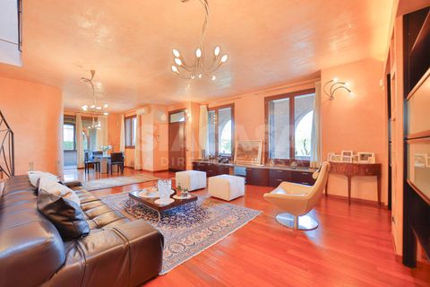 Villa a Bernareggio, Monza and Brianza, Bernareggio - € 986.000 | Ref: VILLA.BERNAREGGIO-IZ986V - foto 18
