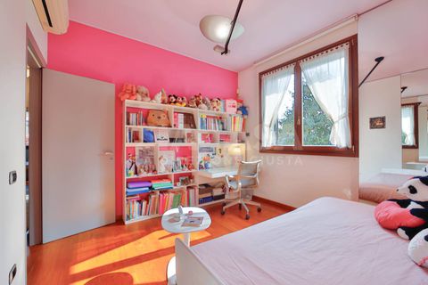 Villa a Bernareggio, Monza and Brianza, Bernareggio - € 986.000 | Ref: VILLA.BERNAREGGIO-IZ986V - foto 35