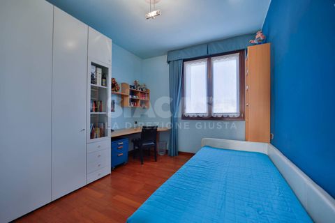 Villa a Bernareggio, Monza and Brianza, Bernareggio - € 986.000 | Ref: VILLA.BERNAREGGIO-IZ986V - foto 41