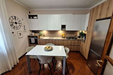 Villa a Montecatini Terme, Pistoia, Montecatini Terme - € 615.000 | Ref: V1376-1137951 - foto 7