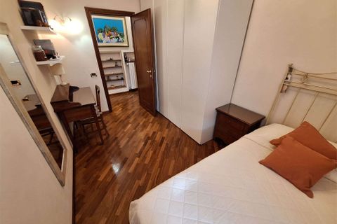 Villa a Montecatini Terme, Pistoia, Montecatini Terme - € 615.000 | Ref: V1376-1137951 - foto 11