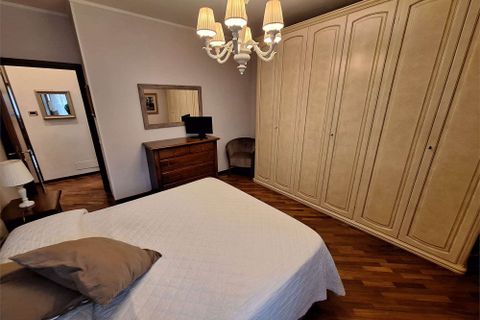 Villa a Montecatini Terme, Pistoia, Montecatini Terme - € 615.000 | Ref: V1376-1137951 - foto 14