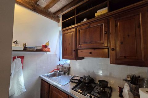 Villa a Lajatico, Pisa, Lajatico - € 125.000 | Ref: L-03-1138839 - foto 10