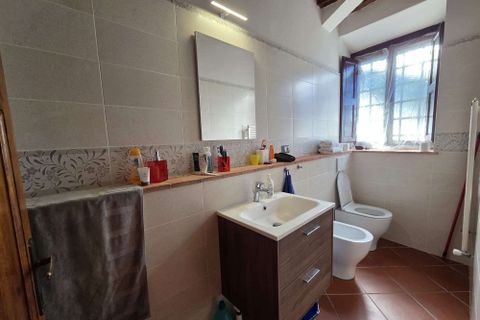 Villa a Lajatico, Pisa, Lajatico - € 125.000 | Ref: L-03-1138839 - foto 12