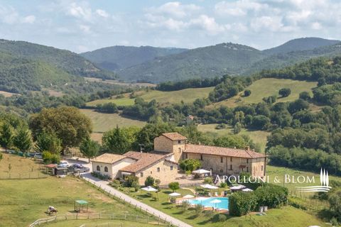 Farm hus i Umbertide, Perugia, Umbertide - € 1.680.000 | Ref: PER2419-1154030 - foto 1