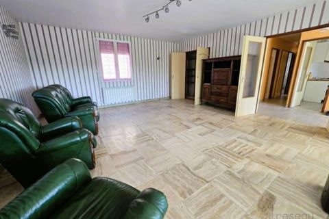 Villa a Mirambeau, Charente-Maritime, Mirambeau - € 146.000 | Ref: 3011444105 - foto 4