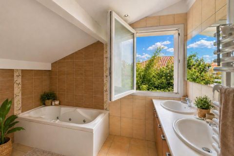 Villa i Anglet, Pyrenees-Atlantiques, Anglet - € 892.500 | Ref: 3011443983 - foto 9