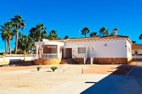 Landejendom i Catral, Alicante, Catral - € 485.000 | Ref: CAT VR DAN - foto 2