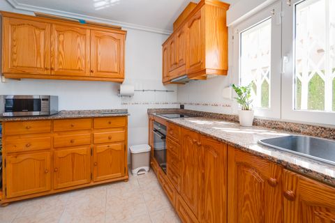 Villa i Playa Flamenca, Alicante, Playa Flamenca - € 395.000 | Ref: R11954 - foto 6