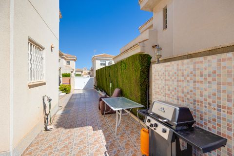 Villa i Playa Flamenca, Alicante, Playa Flamenca - € 395.000 | Ref: R11954 - foto 37
