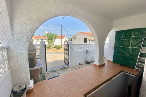Villa a Torrevieja, Alicante, Torrevieja - € 850/mes | Ref: RENT-97M - foto 3