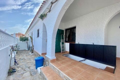 Villa a Torrevieja, Alicante, Torrevieja - € 850/mes | Ref: RENT-97M - foto 4