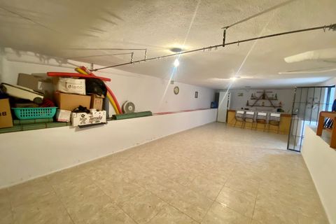 Villa a Torrevieja, Alicante, Torrevieja - € 850/mes | Ref: RENT-97M - foto 5