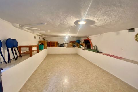 Villa a Torrevieja, Alicante, Torrevieja - € 850/mes | Ref: RENT-97M - foto 8