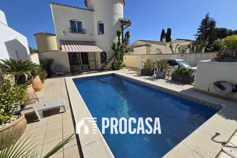 Villa i Empuriabrava, Gerona, Empuriabrava - € 495.000 | Ref: 4268 - foto 2