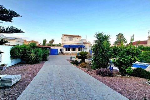 Villa a Torrevieja, Alicante, Torrevieja - € 2.500/mes | Ref: ER-03938A/866 - foto 37