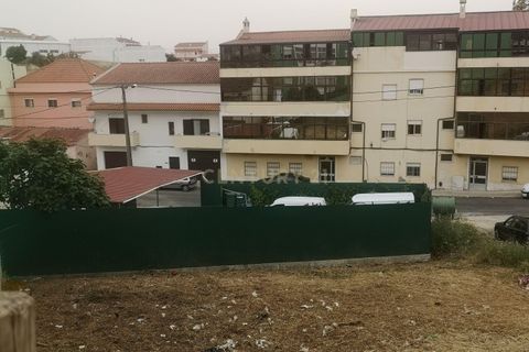 Helårsgrund i Camarate, Lisbon, Camarate - € 60.000 | Ref: C0246-02620 - foto 5