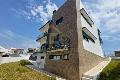 Villa i Laranjeiro, Setubal, Laranjeiro - € 695.000 | Ref: 1992 - foto 9